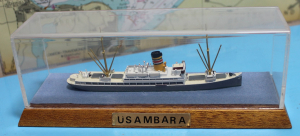 Passagierfrachter "Usambara" DAL (1 St.) D ca. 1923 in Vitrine Bille /Jahnke